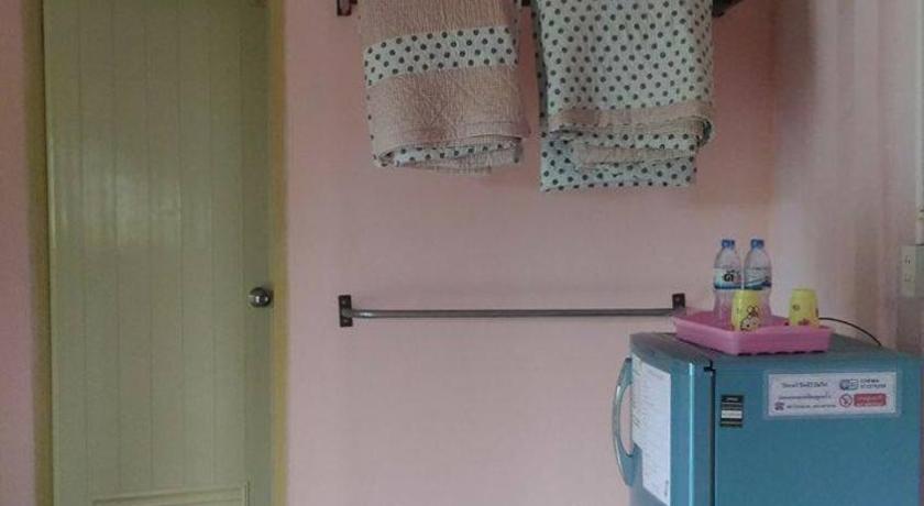Image of Triple Room with Bathroom 7