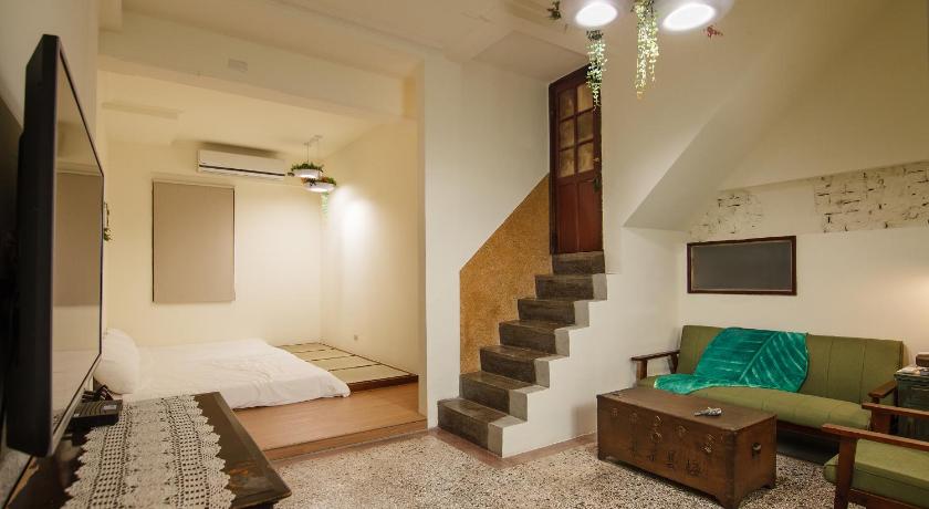 Image of Quad Family Room 0