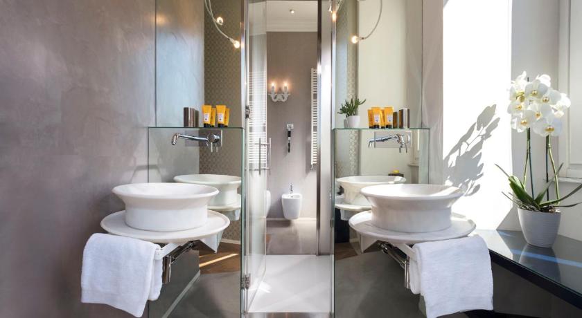 Image of Luxury Suite 2