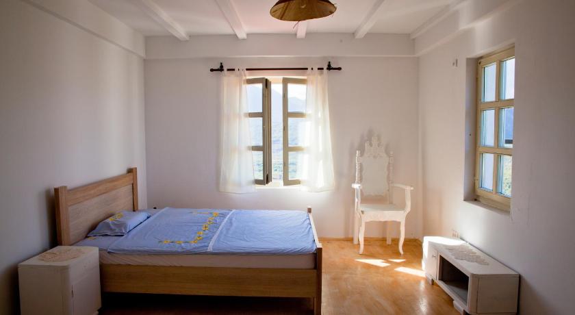 Image of Apartment 13