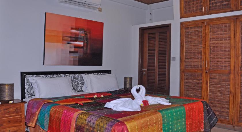 Image of Three-Bedroom Villa 12