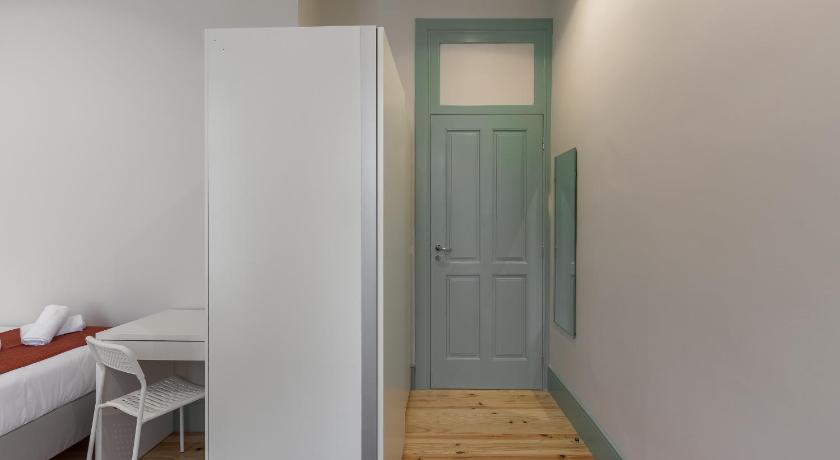 Image of Apartment 17