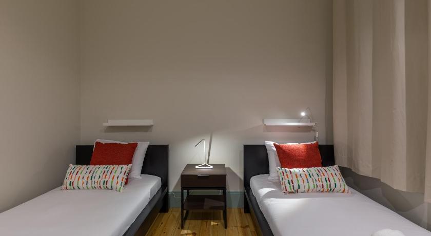 Image of Apartment 11