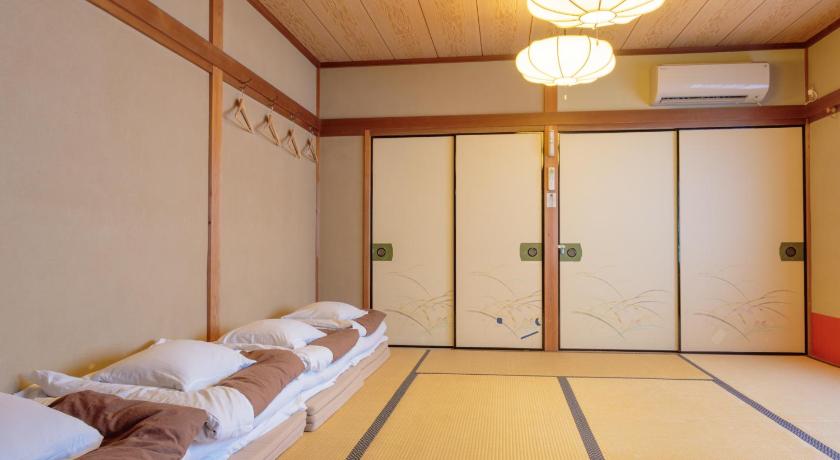 Image of Japanese Style with shower and toilet 0