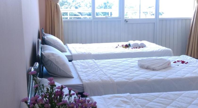 Image of Family Room with Sea View 3