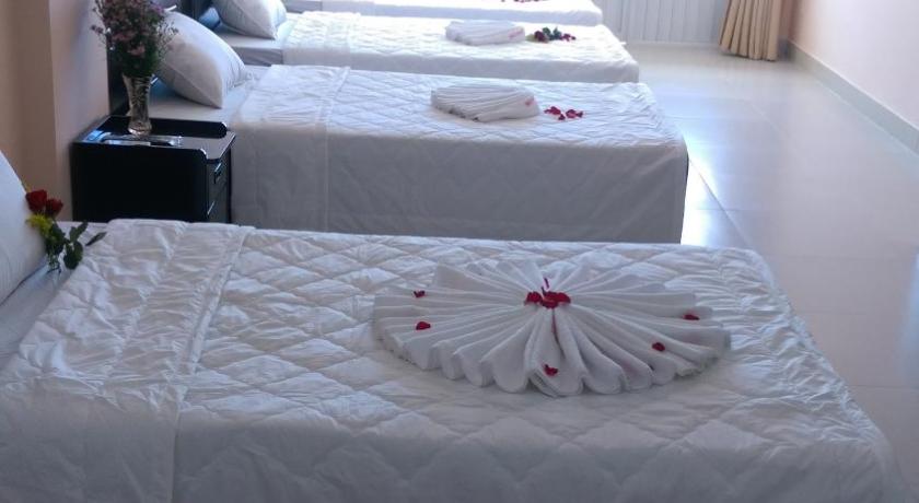 Image of Family Room with Sea View 5