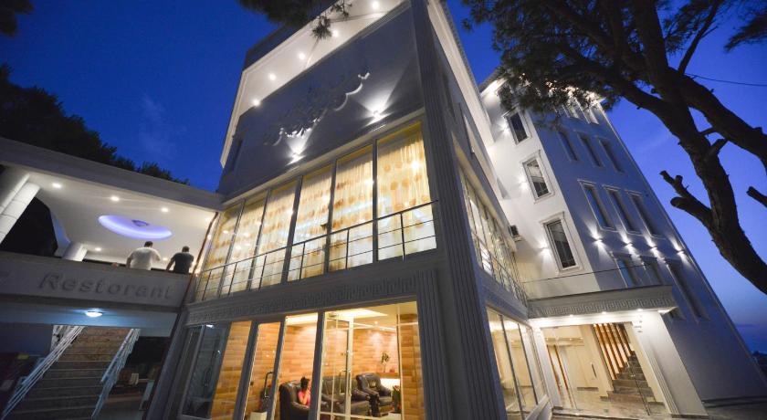 Hotel Elesio photo