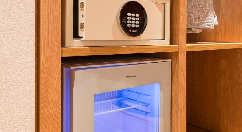 Image of Superior Twin 7