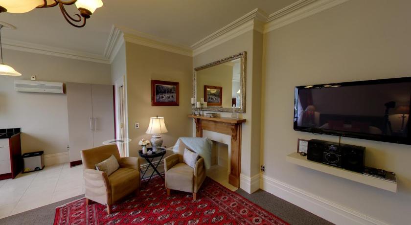 Image of Executive Studio 1