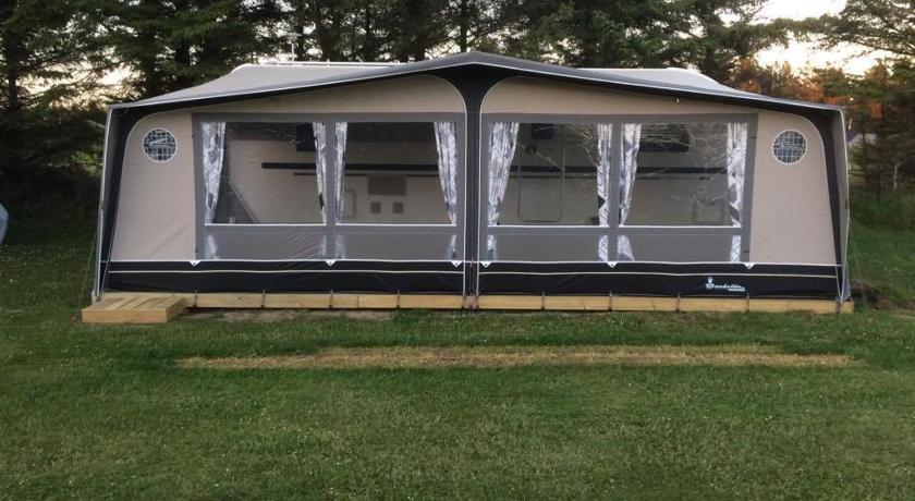 Image of Caravan 11