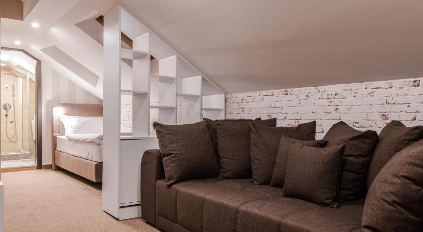 Kovačica Centrum Sobe Rooms Cacak 3-Star Hotel lobby