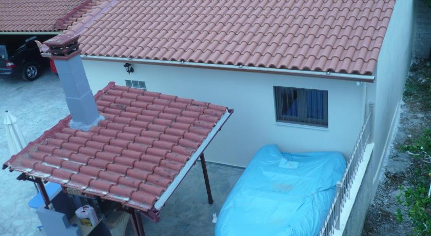 Rea's House Vrachati photo