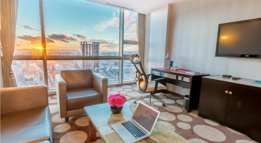 Image of Deluxe Suite Room 4