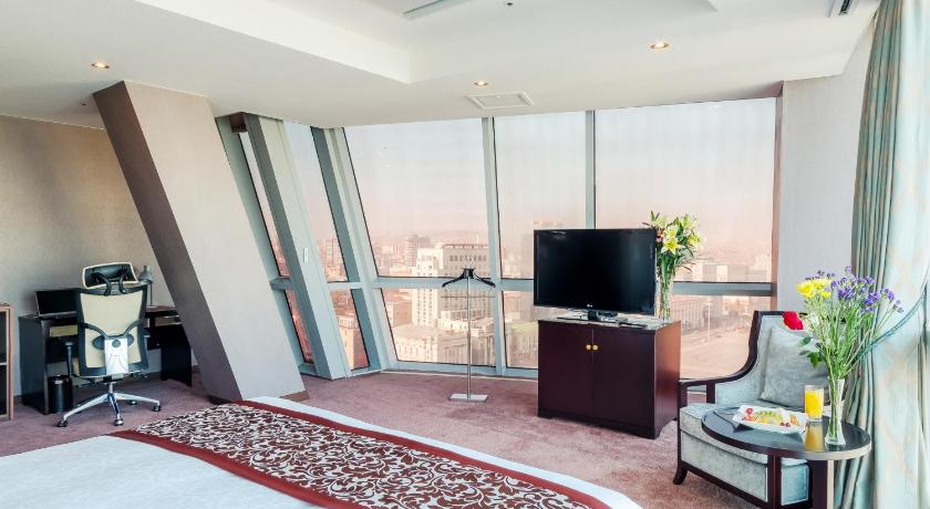 Image of Executive Suite Chinggis Square View 6