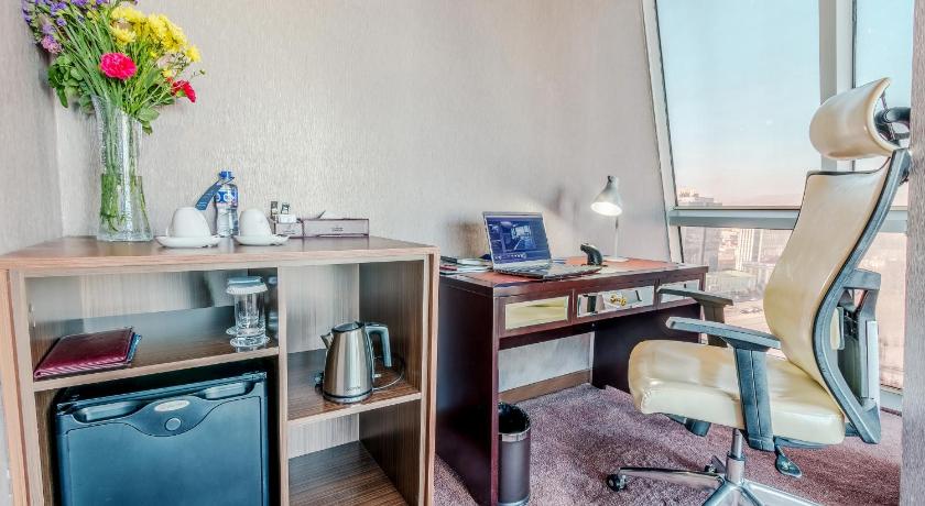 Image of Executive Suite Chinggis Square View 9