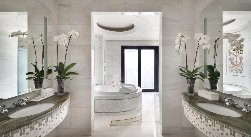 Image of Executive Suite 2