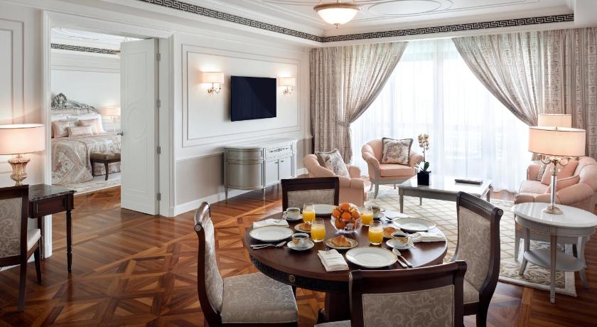 Image of Grand Suite Terrace Creek View - Late Check-out at 4pm (subj. to availability), 50% F&B (excl. Q's, Brunch, In room dining), Book one SPA treatment and get 1 free (applicable for stays until 25 May 2026) 3