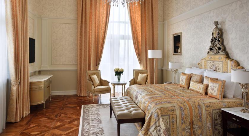 Image of Executive Suite 1