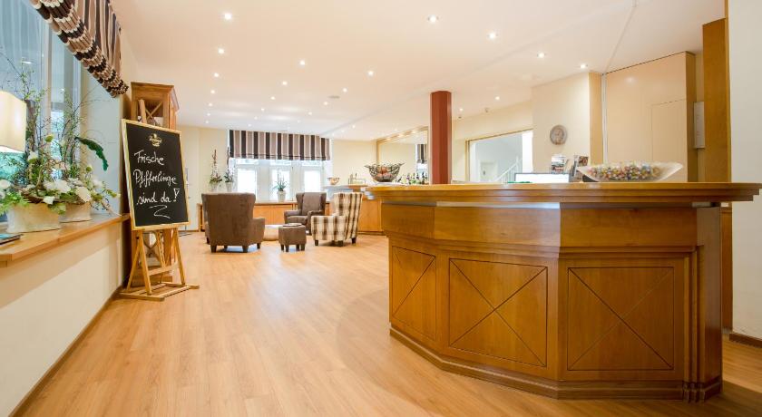 Hotel Waldhalle photo