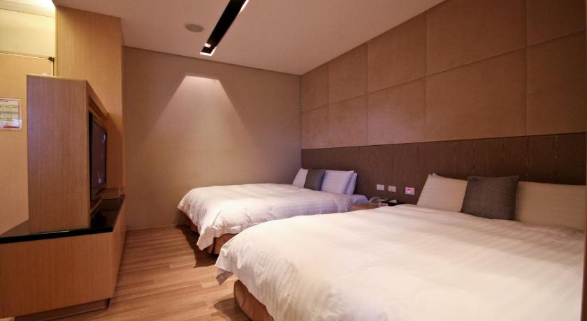 Image of Superior Quadruple Room 4
