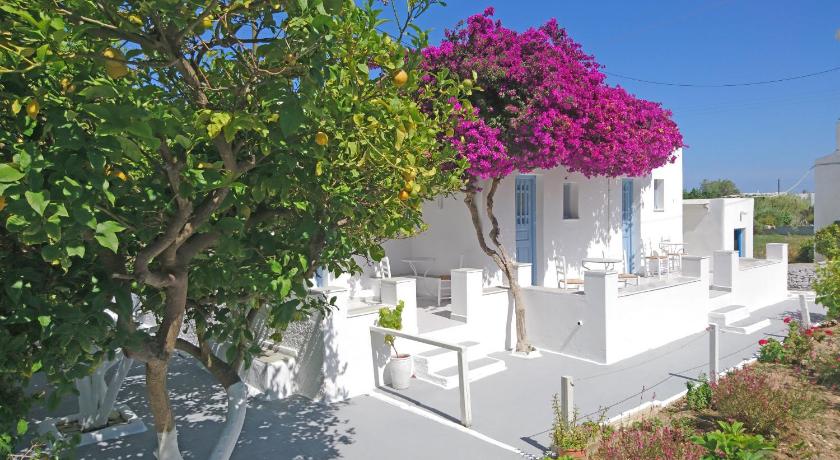 Klironomos Apartments Logaras — Hotel in Paros Island