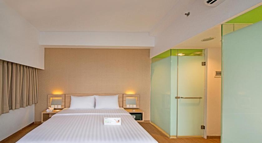 Whiz Prime Hotel Megamas Manado