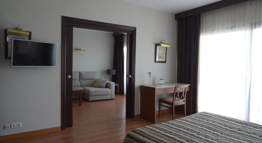 Gambar Suite Junior (2 Dewasa + 2 Kanak-kanak) (Junior Suite (2 Adults + 2 Children)) 0