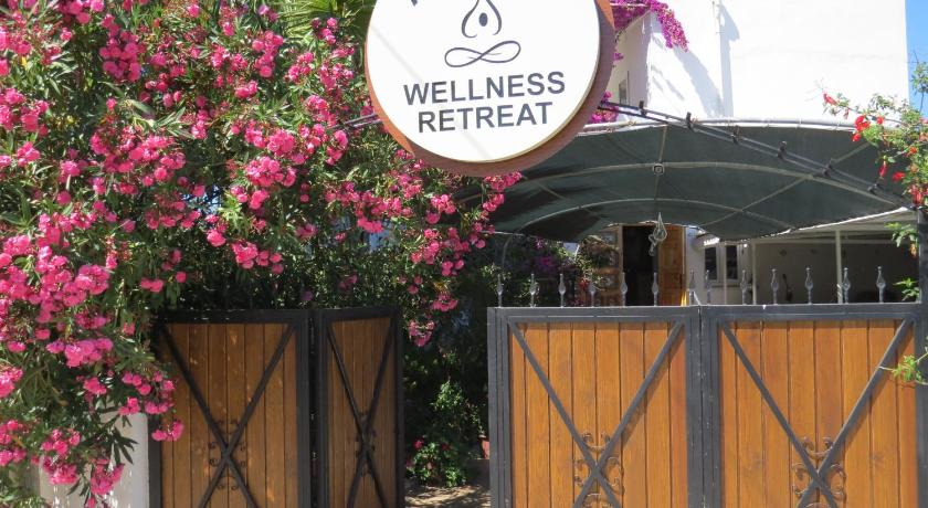 Azure Wellness Retreat — Hotel in Bodrum