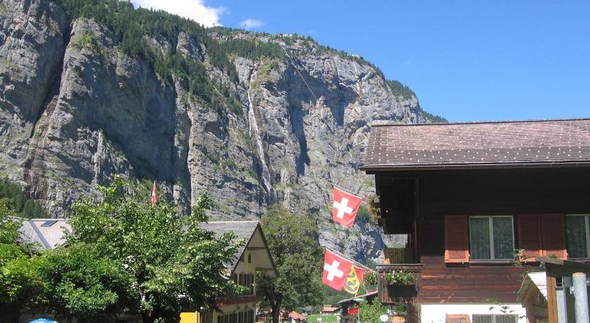 Hotel-Restaurant Stechelberg Bed & Breakfast photo