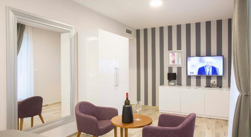 Intermezzo - image 37