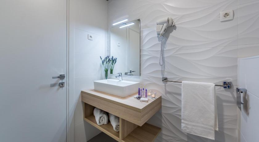 Apartments & Rooms Preelook photo