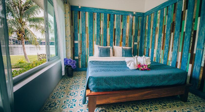 Image of Large Double Room 4
