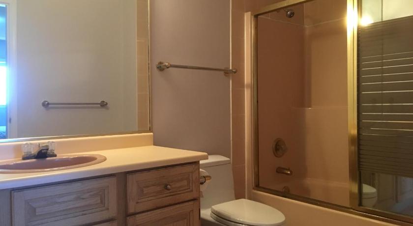 Vancouver Homestay Inn photo