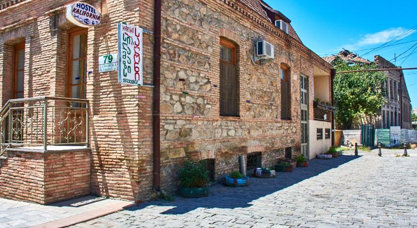 California Guest House — Hotel in Gori