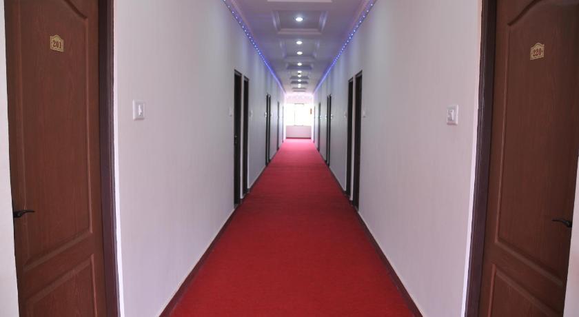Hotel Nachiappa Palace photo