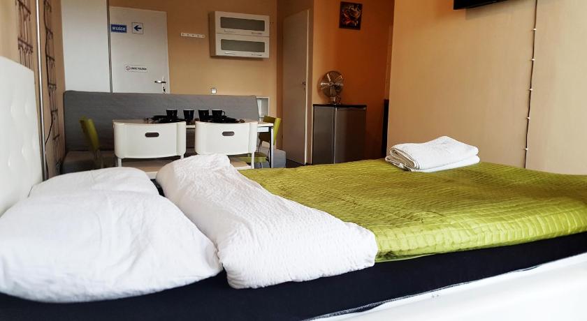 Walk distance to mokotow business park — Hotel in Warsaw