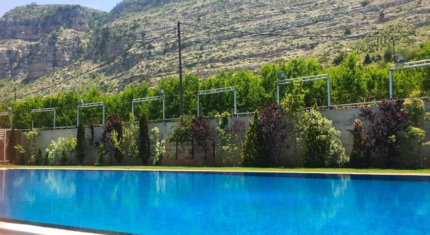 Master's Hotel - Ehden photo