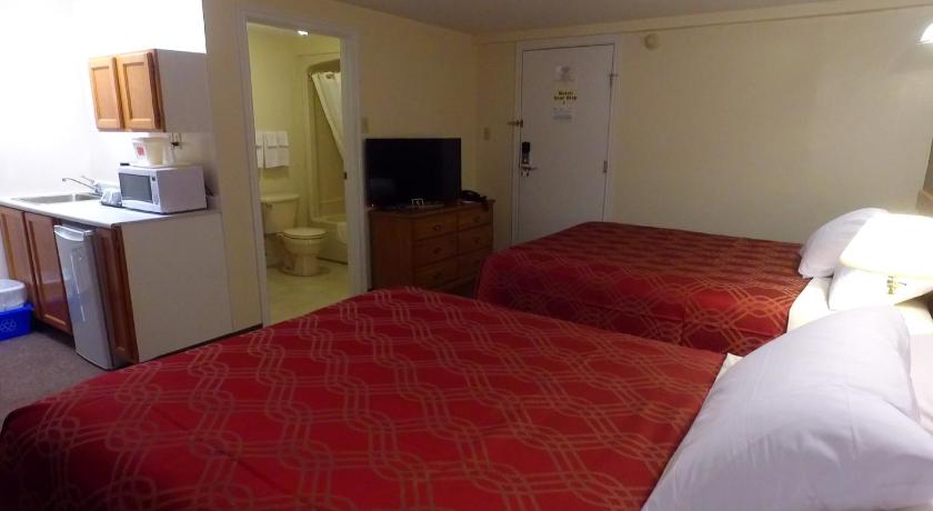 Econo Lodge Inn and Suites Saint John