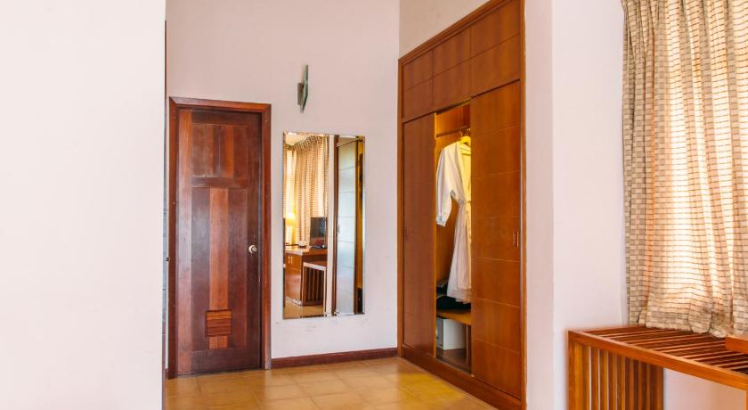 Image of Beachfront Bungalow 1