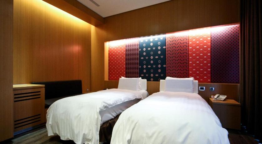 Image of Superior Twin Room 5