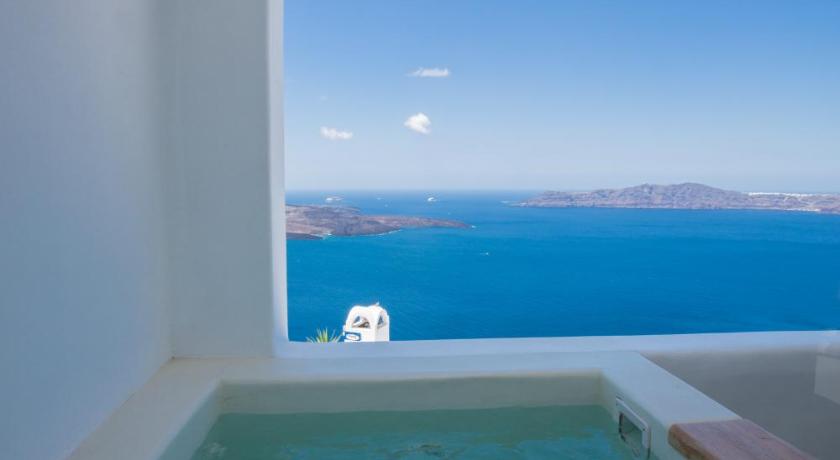 Chic Hotel Santorini