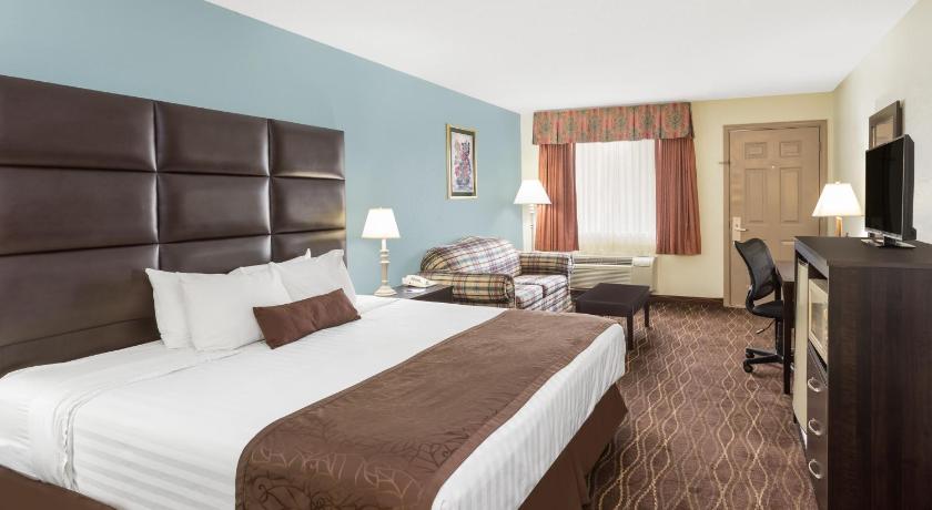 Baymont by Wyndham Helen photo