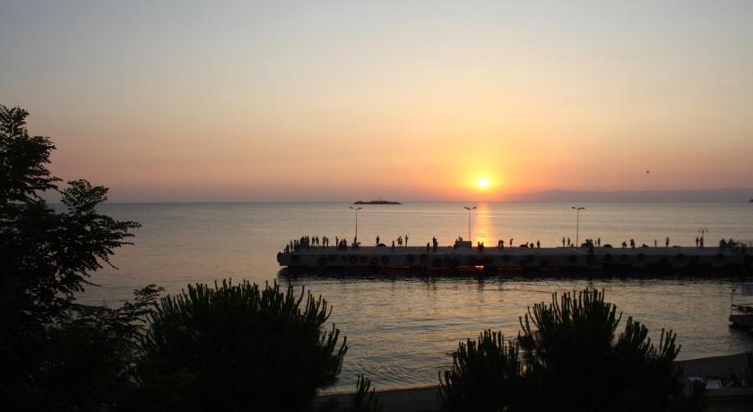 Pegasus Prestij — Hotel in Avsa Adasi