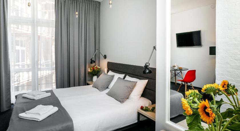 Happy Apartments photo