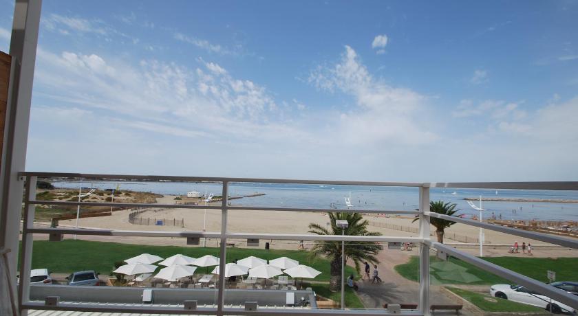 Image de Chambre Lit Queen-Size - Vue sur Mer (Queen Room with Sea View) 7