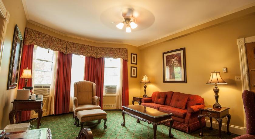 Dundee Arms Inn 200 Pownal St Charlottetown