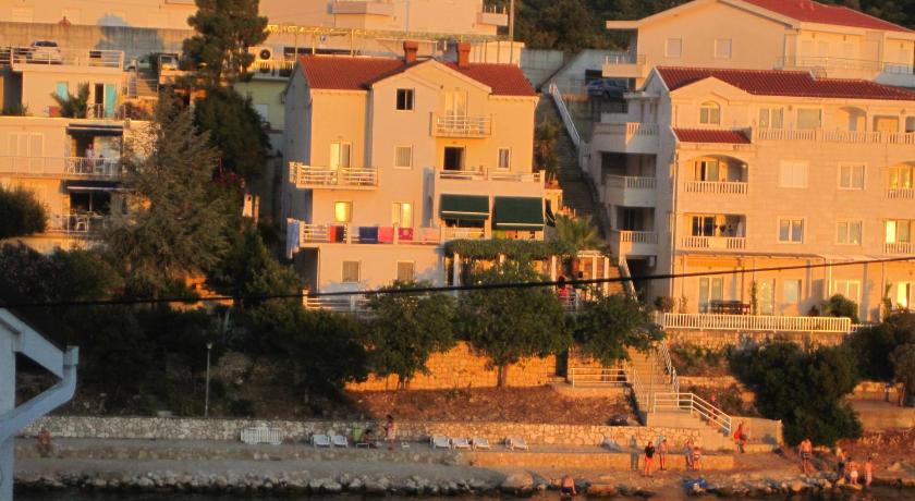 Villa Obad Guest House photo
