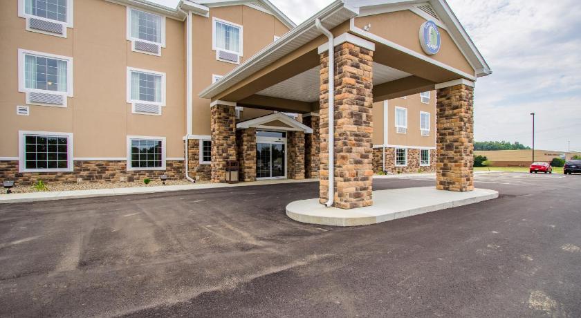Cobblestone Hotel & Suites - Orrville photo