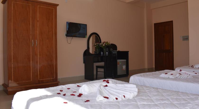 Image of Triple Room with Balcony 9