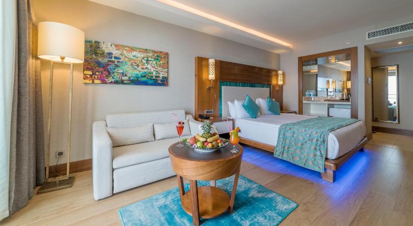 Ramada Resort Kusadasi - image 12